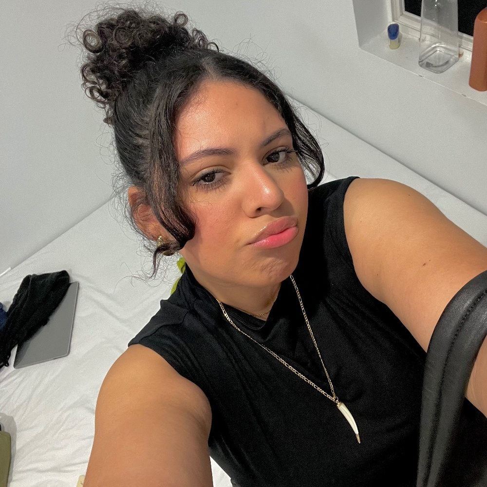 Meet your Posher, Estelacelest